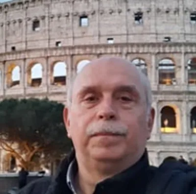 Dan Păunescu, autorul eBook-ului Ghid ChatGPT